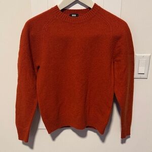 Uniqlo Men's Classic Red Crewneck Sweater